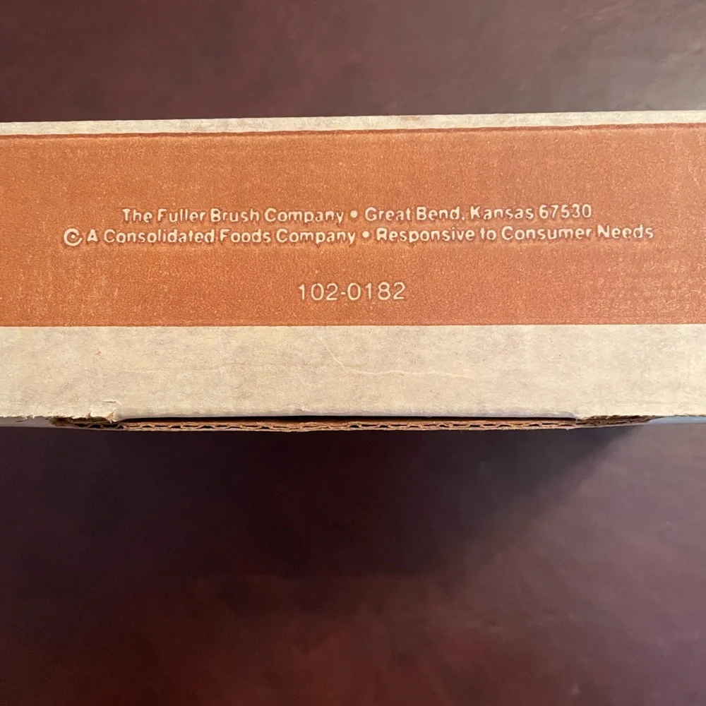 Vintage 1983 Fuller Electrostatic Carpet Sweeper new in box - Picture 4 of 5